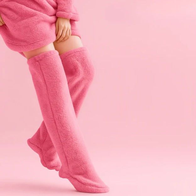 Luvora™ Uzun Peluş Çorap