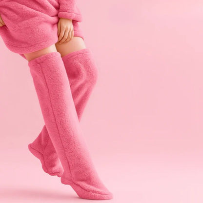 Luvora™ Uzun Peluş Çorap